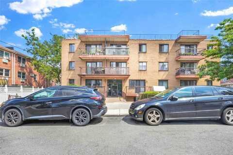 12215 25 Road, Flushing, NY 11354