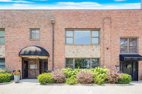 46 Bay St Landing, Staten Island, NY 10301