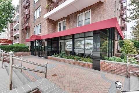 225 First Street, Mineola, NY 11501