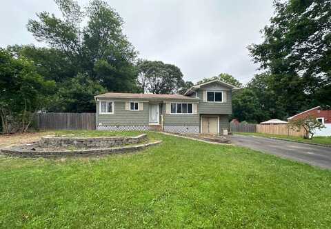 11 Halliday Road, Coram, NY 11727