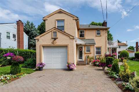7 Mayfair Road, Baldwin, NY 11510