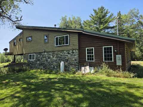 381 County Road, Milford, ME 04461