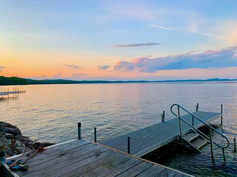51 Butterworth Drive, Naples, ME 04055