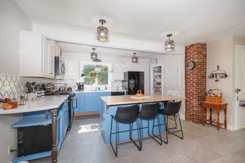 155 Oak Street, Oakland, ME 04963