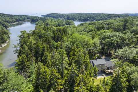 44 King Phillips Trail, Boothbay, ME 04544
