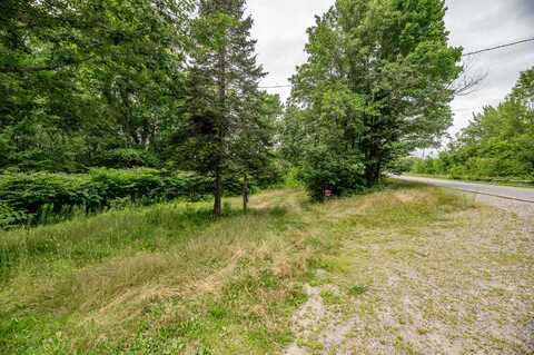 635 Peltoma Avenue, Detroit, ME 04929