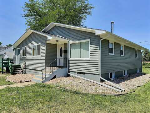 1111 Kingsbury Street, Belle Fourche, SD 57717