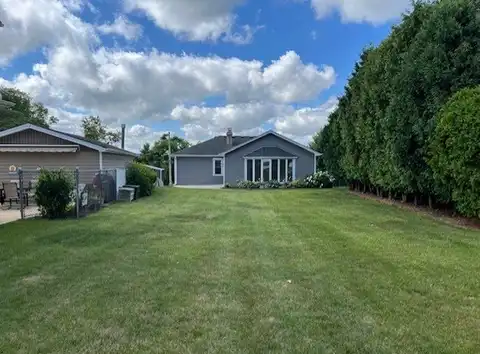 26528 W Ingleside Shore Drive, Ingleside, IL 60041