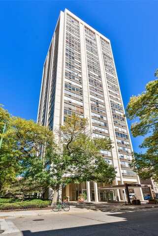 70 W Burton Place, Chicago, IL 60610