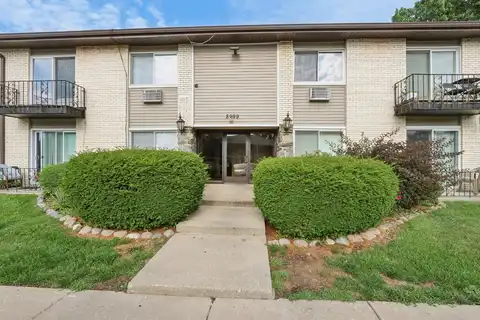 8999 Kennedy Drive, Des Plaines, IL 60016