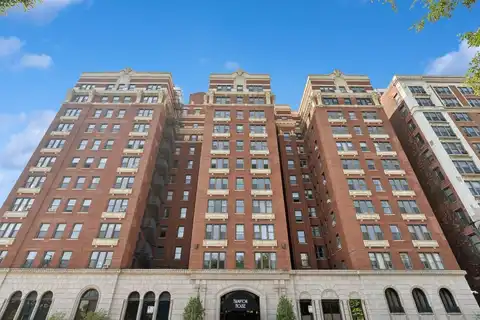 5300 S Shore Drive, Chicago, IL 60615
