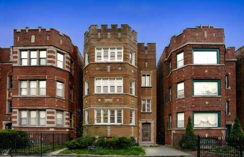 7711 S Essex Avenue, Chicago, IL 60649