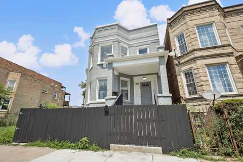 4322 W Jackson Boulevard, Chicago, IL 60624