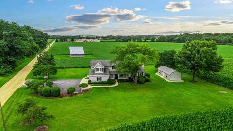 8269 Carson Road, Kingston, IL 60145