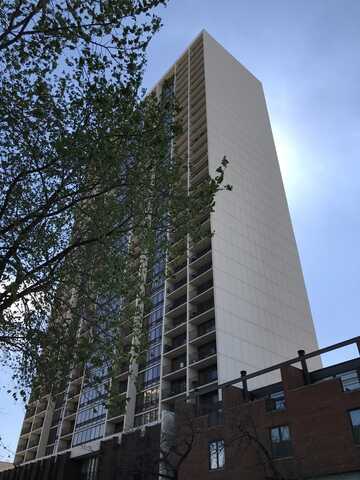 1636 N Wells Street, Chicago, IL 60614