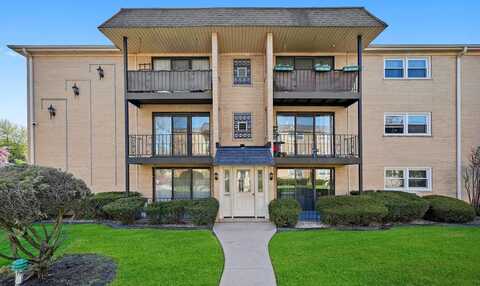 6568 W Roscoe Street, Chicago, IL 60634