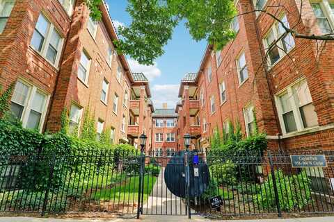 960 W Cuyler Avenue, Chicago, IL 60613