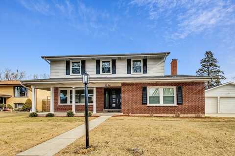 2024 E Wintergreen Avenue, Mount Prospect, IL 60056