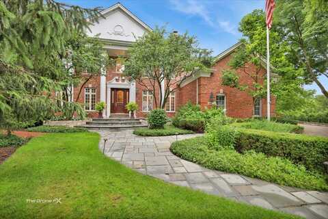 1602 Hunters Glen Drive, Wheaton, IL 60189