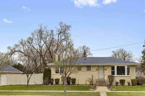 446 S LODGE Lane, Lombard, IL 60148
