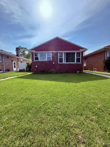 3240 Ernst Street, Franklin Park, IL 60131