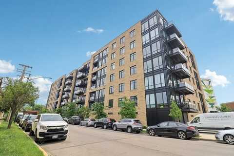 1701 W Webster Avenue, Chicago, IL 60614