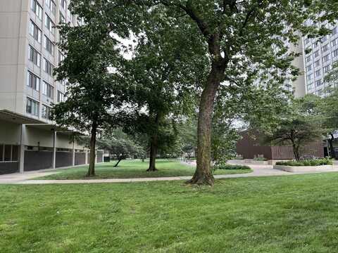4850 S Lake Park Avenue, Chicago, IL 60615