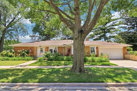 8318 Gross Point Road, Morton Grove, IL 60053