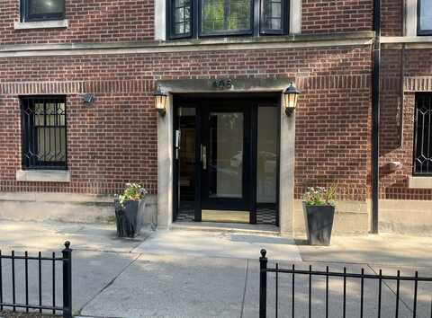 405 W Briar Place, Chicago, IL 60657
