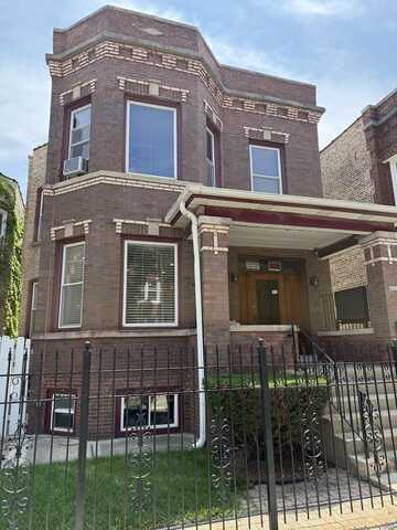 3721 W Belden Avenue, Chicago, IL 60647