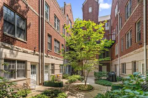 3951 N Hermitage Avenue, Chicago, IL 60613