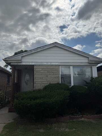 8443 S STATE Street, Chicago, IL 60619