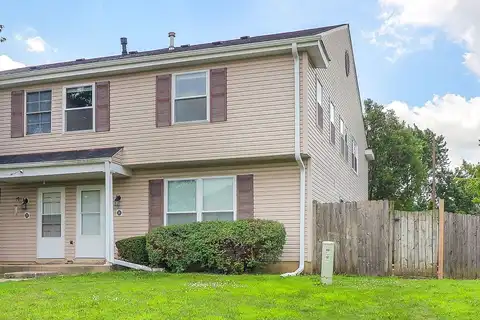 2v Fernwood Drive, Bolingbrook, IL 60440
