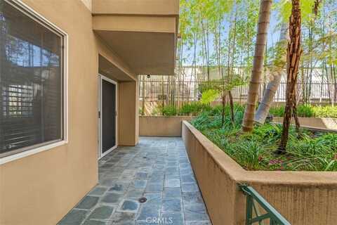 305 Arnaz Drive, Los Angeles, CA 90048
