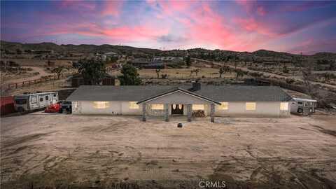 25733 Roundup Way, Apple Valley, CA 92308