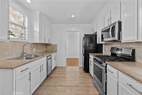 12753 Oxnard St, North Hollywood, CA 91606