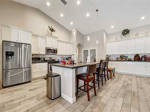 7861 El Cerrito Avenue, Hesperia, CA 92345