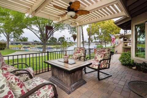 1564 Via Brisa Del Lago, San Marcos, CA 92078