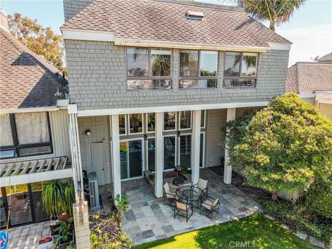 16355 Wimbledon Lane, Huntington Beach, CA 92649