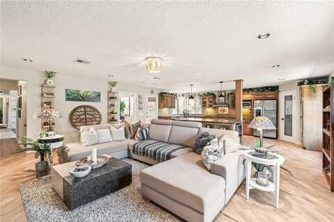 2848 W Avenue J4, Lancaster, CA 93536