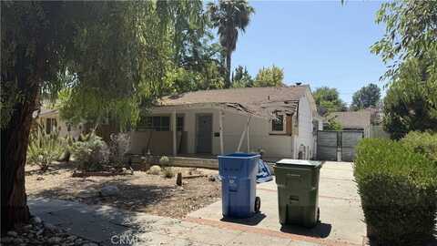22030 De La Osa Street, Woodland Hills, CA 91364
