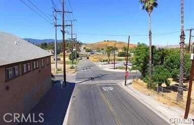 18 Spring St., Lake Elsinore, CA 92530