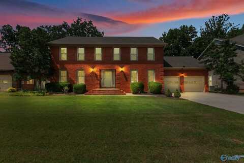 1209 Regency Blvd, Decatur, AL 35601