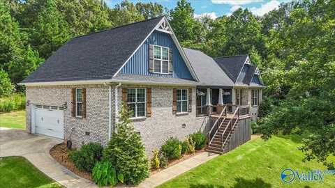 83 Buckskin Drive, Guntersville, AL 35976