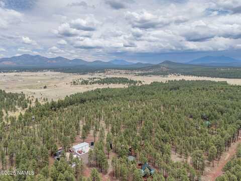 7418 E Robin Hood Road, Williams, AZ 86046