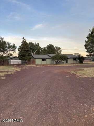 8755 Marys Drive, Flagstaff, AZ 86004