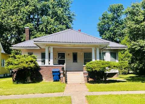 915 Brookfield Avenue, Brookfield, MO 64628