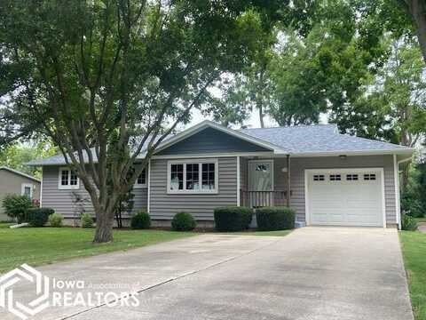 739 Main Avenue N, Britt, IA 50423