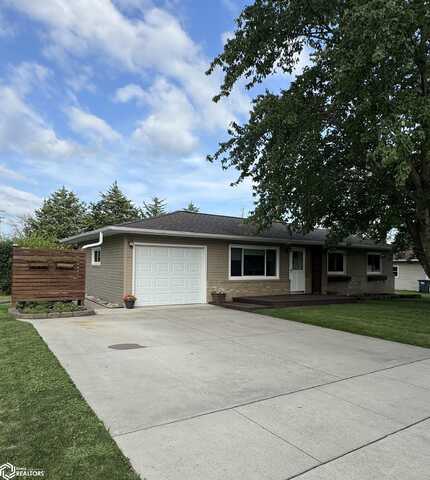1309 4Th Street, Eldora, IA 50627