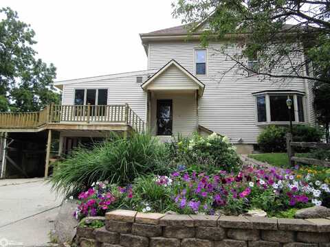 1707 Crescent Drive, Iowa Falls, IA 50126